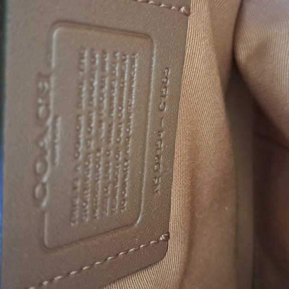 Coach Marlie C1565 Shoulder bag with Gold Chains and Leather Handles EC - Picture 9 of 9